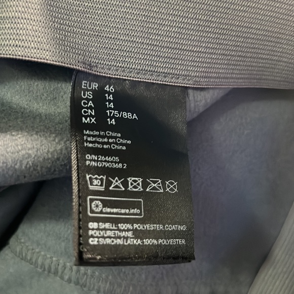 H&M Faux Leather High Waisted Raw Hem Leggings Pants Size 14 - Picture 8 of 8